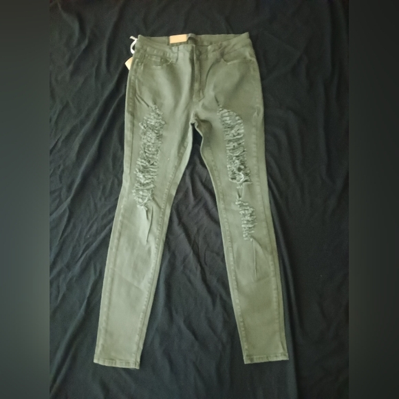 COPY - 2LUV Woman’s Skinny Jeans - Picture 4 of 8